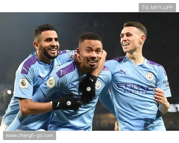 曼城迎战强劲对手巅峰对决揭示英超冠军归属关键之战