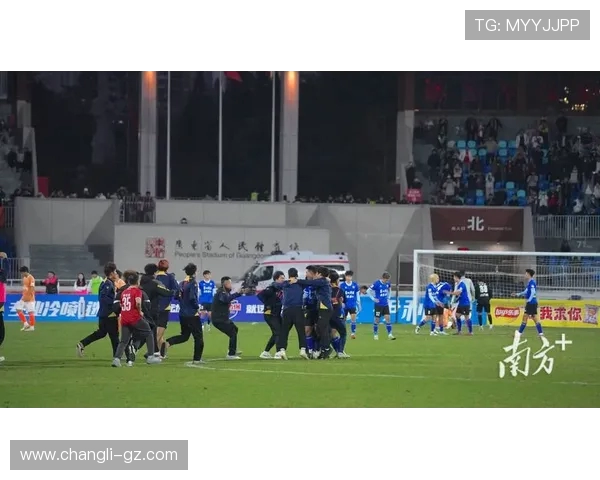 深圳足球队实力强劲荣登全国足球实力排行榜第十位 深圳足球队实力强劲荣登全国足球实力排行榜第十位