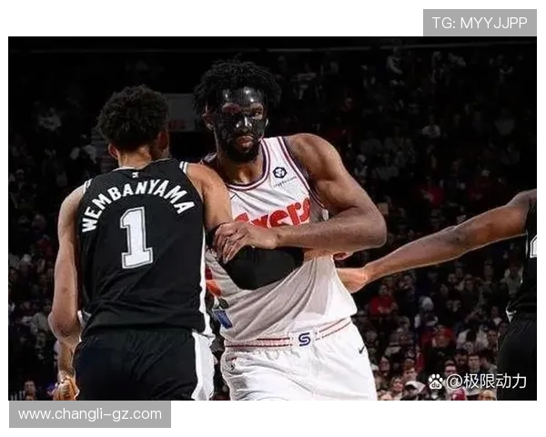 2004年NBA季后赛热火与76人激战回顾精彩瞬间与经典对决分析