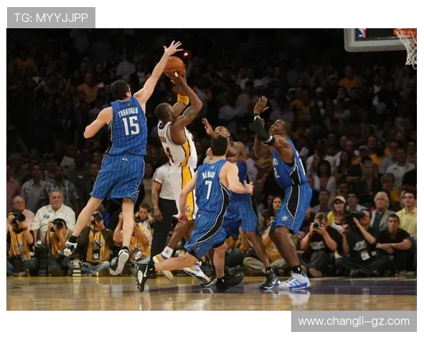 09年季后赛魔术与骑士的激烈对决回顾与分析