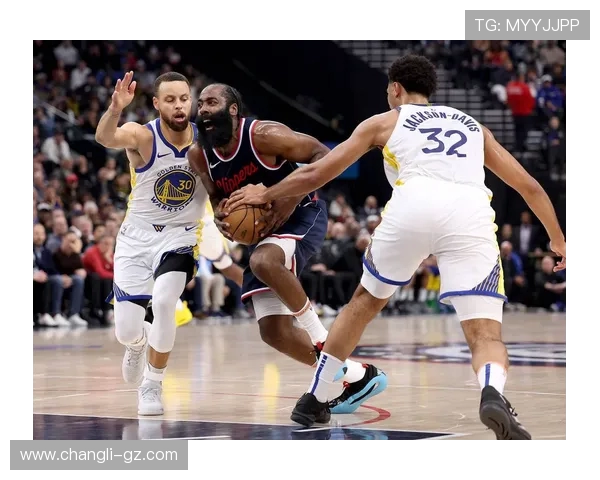 2016至2017赛季NBA勇士队精彩对决回顾与分析