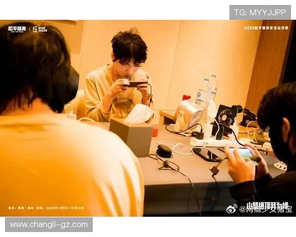 中央海岸与波斯荣光的激烈对决展现足球魅力与团队精神的巅峰较量