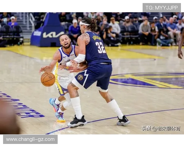 勇士队与步行者队的激烈对决回顾与精彩瞬间分析 勇士队与步行者队的激烈对决回顾与精彩瞬间分析